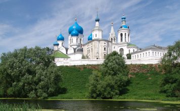 Загородный великокняжеский дворец Андрея Боголюбского