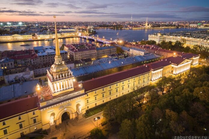 Адмиралтейство в Санкт-Петербурге 2