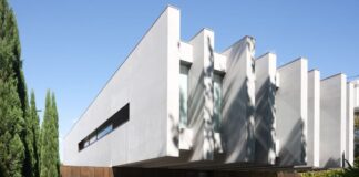 House 20 by Jolson