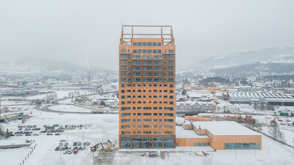 Здание Mjøstårnet в Норвегии